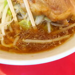 ラーメン二郎 - スープ