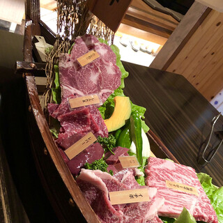 げんき - 料理写真:磐梯和牛舟盛り〜♡
