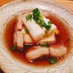 季節料理 すい舎 - 煮物：鴨と揚げ出し豆腐
