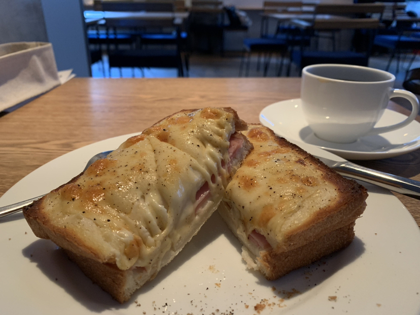 ハヴント・ウイ・メット? 写真 : カフェハヴントウィーメットオーパス （cafe haven't we