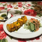 インド・ネパール料理 マナカマナ - パニールティッカ