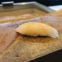 鮨 難波 - ひらめ