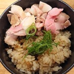 中華そば きなり - 肉増し炊き込みご飯¥250