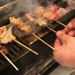 炭火焼 とり萬 - 炭火焼き