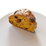 エスキス - ドライフルーツたっぷりのパン