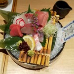 Kinkidaigaku Suisan Kenkyuusho - 近大マグロと選抜鮮魚のお造り６点盛り2人前2,800円