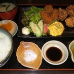 Temmonkan - 選べる定食、カキフライと鶏唐揚げ。
