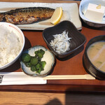 飯場魚金 - 塩サバ定食