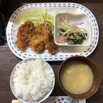 居喰処 光 - 2020/11/27
      本日の日替り ヒレカツ定食 500円