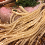 麺屋福丸 - 中細ストレート麺アップ