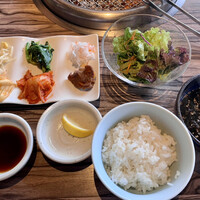 焼肉 べこ亭 たまプラーザ本店 - 