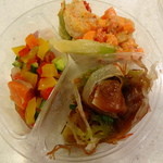 ハワイアンデリカンパニーウィズアイランドベジー - 本日のポキアソート3種　750円