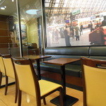 カフェ・ディ・エスプレッソ - ２階席の大きなターミナルの写真が好き