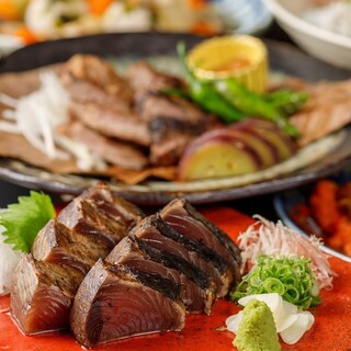 A course where you can enjoy the famous ``Straw-grilled bonito with salt'' and other seasonal dishes.