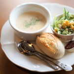 カフェと本 みずのうつわ - スープセット500円