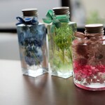 カフェと本 みずのうつわ - 店主さん手作りのハーバリウム