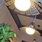 カフェと本 みずのうつわ - ランプも何気にすごい素敵