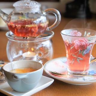 カフェと本 みずのうつわ_0