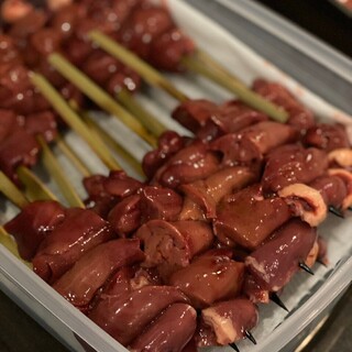 Enjoy carefully selected Yakitori (grilled chicken skewers) served with rock salt and secret sauce.