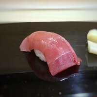 鮨 そえ島 - ◆トロ寄りの中トロ（壱岐・80ｋｇ）・・程よい脂がのり、美味しい。