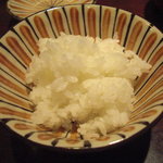 丸太町十二段家 - 米粒がたってます。