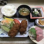 Sengyo Oroshi Kouri Uoka - カニクリームコロッケ定食¥1200