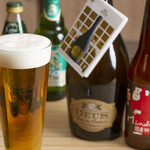 ビアスペース オンタップ - グラスビールとびんビール
