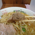 ラーメン二郎 - これがまた旨いのなんのって！