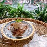 Furutsu Furutsu Okinawa - HOTパイとブルーシールアイスを両方楽楽しめる『HOTパイサンデー』※店内ver.