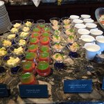 ベッラヴィスタ ラウンジ - こういう小さなグラスに入った料理が素敵♪