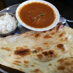 IndianRestaurant SHIVA - カレーセット：マトンカレー、ナン、小さなごはん