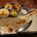 本格インドカレーの館 スパイス - 