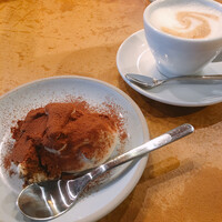 BLU - ティラミスとカフェラッテ