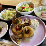 Tairyou - 日替り定食、野菜の太刀魚巻き餡掛け。