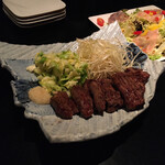 ぶつぎりたんちゃん - タンを食べます