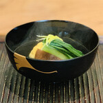 魚菜料理 縄屋 - 3 .  椀　：銀杏とxxxx擂り身のひろうす、椎茸、青梗菜