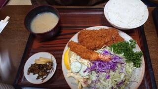 Tonkatsu Takada - ヒレかつ定食＊エビ付