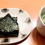 ぱたぱた家 - かしわ飯の焼きおにぎり＆白湯スープ