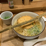 博多やりうどん別邸 空港店 - 