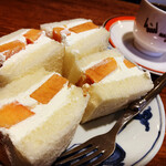 ぽえむ マノ ア マノ コーヒー - 