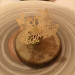 エヴォリュエ - さつまいものガレットとシャケ