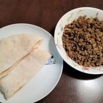 のたり - なんちゃってキーマカレー（？）を作り、ピタパンに詰めて食べました。