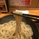 あじめん - エッジの効いたコシの強いうどん