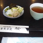 蕎麦茶屋 桜 - 漬物(無料セルフ）