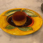 ピッツェリア ブラチェリア チェザリ - ドルチェはブディーノ(薪窯焼プリン)
      ランチについてきますが、単品だと(¥350)