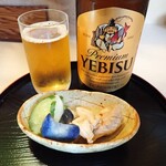 Sobadokoro Tachibana - 瓶ビールとサービスの付き出し