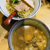 煮干麺 新橋 月と鼈 - 濃厚煮干しつけ麺 w/味玉