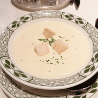 ロウリーズ・ザ・プライムリブ 恵比寿ガーデンプレイス店 - 