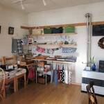 ツキカフェ - 雑貨も販売