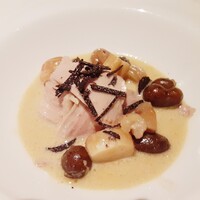 ラ シャッス - 茨城で仕留めた日本キジの胸肉の低温加熱 chefが採ってきたセップ茸、山栗、ムカゴのヴルーテ